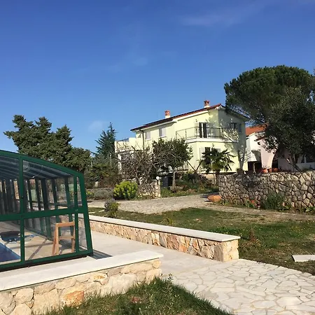 펜션 Guki Mit Ueberdachtem Pool Und Meerblick 말린스카