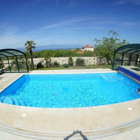 Σπίτι διακοπών Guki Mit Ueberdachtem Pool Und Meerblick *