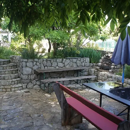 Guki Mit Ueberdachtem Pool Und Meerblick Σπίτι διακοπών *