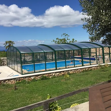 Casa vacanze Guki Mit Ueberdachtem Pool Und Meerblick Malinska
