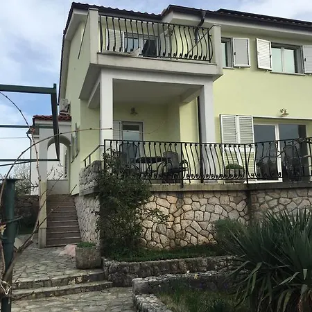 Casa vacanze Guki Mit Ueberdachtem Pool Und Meerblick Malinska