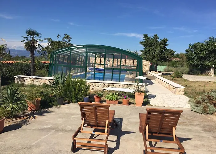 펜션 Guki Mit Ueberdachtem Pool Und Meerblick