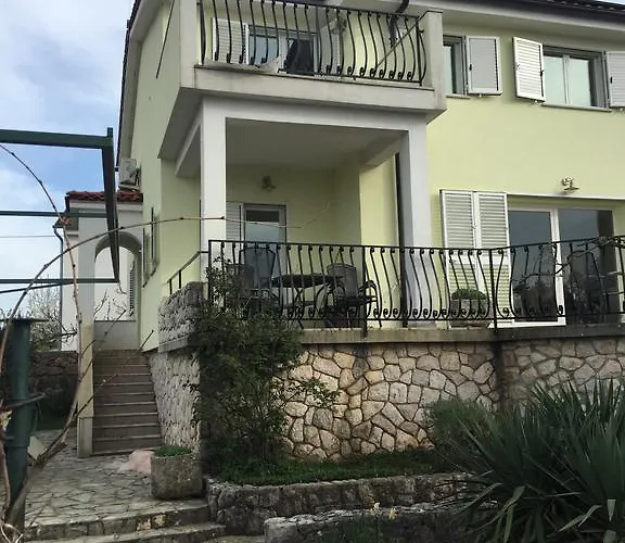 펜션 Guki Mit Ueberdachtem Pool Und Meerblick 말린스카