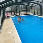 Guki Mit Ueberdachtem Pool Und Meerblick *